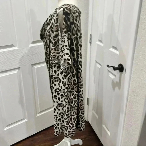 Lane Bryant Leopard Print , Cowl neck, stretch, shoulder splits dress ❤️ - Picture 3 of 7